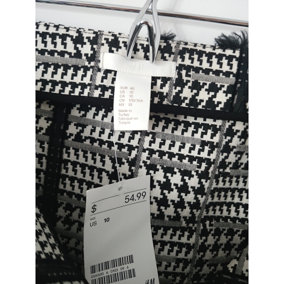 H&M Houndstooth Skirt - Picture 4 of 5